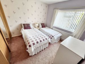 Bedroom- click for photo gallery